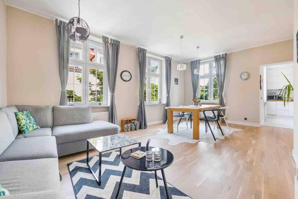 Urokliwy Apartament Gdansk Apartment ภายนอก รูปภาพ